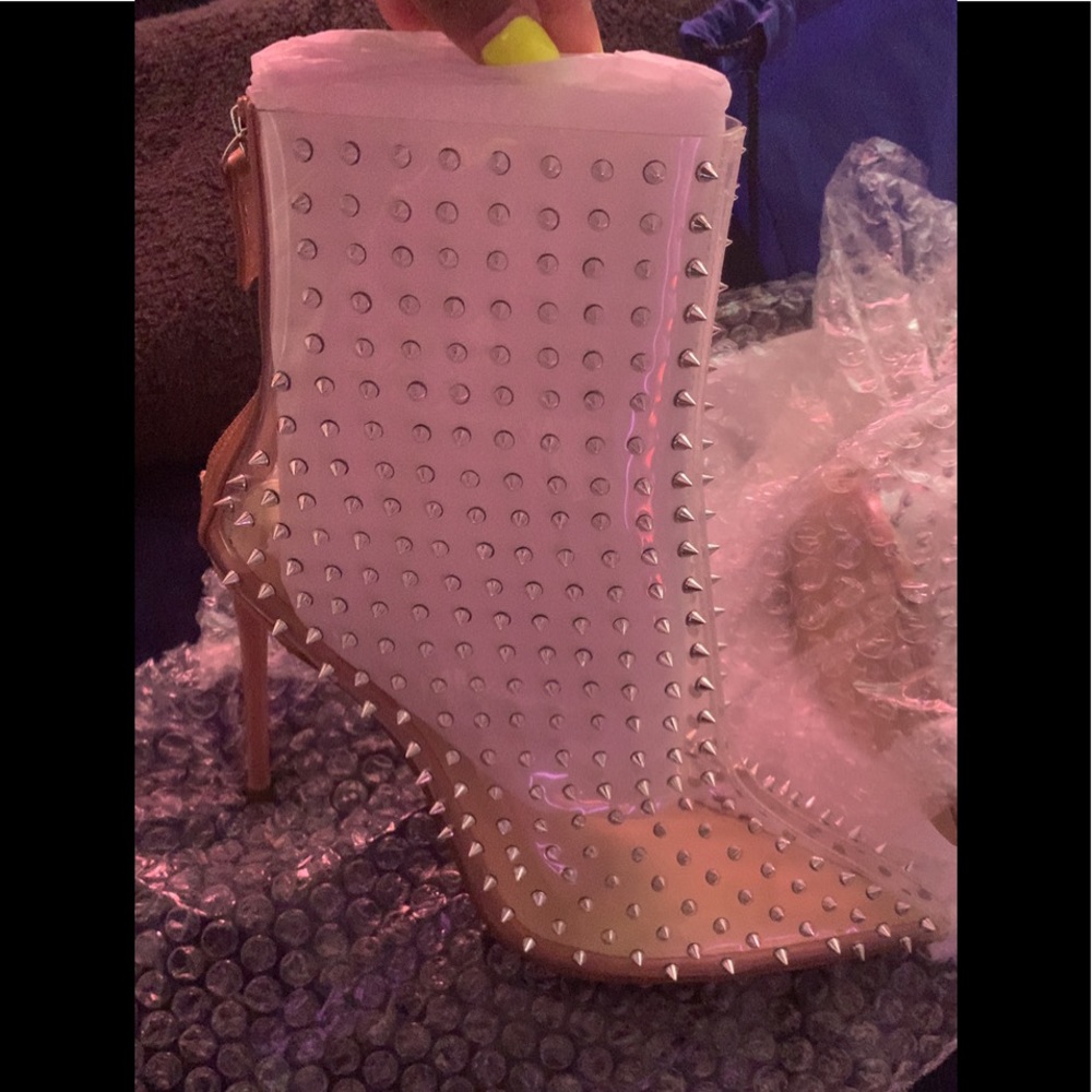 Steve Madden heeled spiked boot